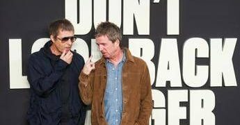 Oasis in concerto a Roma, parte la corsa ai biglietti: oggi arriva il codice univoco, cosa c’è da sapere
