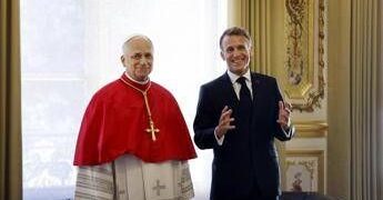 Papa: “Stop a corsa armamenti, possesso armi nucleari non è garanzia di sicurezza”. Macron: “La Francia è dalla parte della pace”