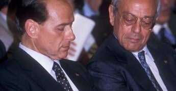 Quando Berlusconi invitò il laziale Previti a San Siro, ex ministro: “Milan perse e Silvio voleva ammazzarmi”