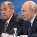 Russia, Putin: “Nessun attacco all’Ue”. Lavrov ribalta la minaccia: “Guerra breve se Europa ci colpisce”