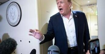 Trump: “Accordo Ucraina-Russia possibile presto”. Zelensky: “Putin non si ferma”. Lavrov: “Europa si prepara alla guerra”
