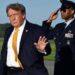 Trump cambia look, addio ciuffo biondo: i capelli castani scatenano il web