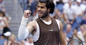 Us Open, Alcaraz si sbarazza di Paul in tre set e vola ai quarti