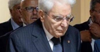 Violenza sulle donne, Mattarella: “Emergenza di primaria importanza nel nostro Paese”