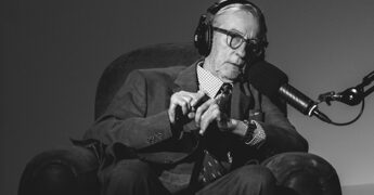 Vittorio Feltri: “Mia moglie morì dopo il parto, rimasi solo con due gemelle”