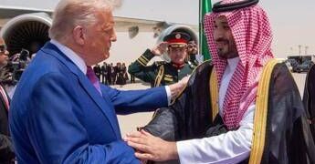 Yemen, Trump rinvia per ora attacchi contro Houthi: il nodo dell’alleanza con Riad