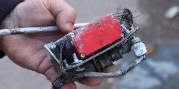 Allerta in Moldova, drone russo precipita vicino a una casa
