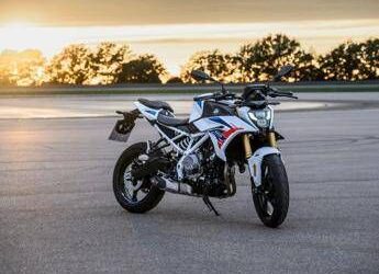 BMW F 450 R: la nuova naked A2 da 48 CV pesa 175 kg