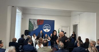 Campania, Sangiuliano: “Le uniche cose che si realizzano sono decretate dal governo Meloni, il resto è immobilismo”