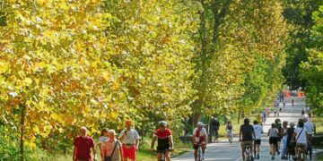Con l’autunno cambiano le abitudine a tavola, ecco perché aumenta la fame