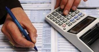 Ex bonus Renzi in busta paga, vale fino a 1.200 euro: per correzioni tempo fino al 26 ottobre