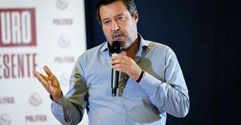 Lega, Salvini si dimette da segretario: tesoriere Di Rubba commissario fino al Congresso