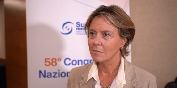 Lorenzin (Pd): “Servono almeno 6 mld in più l’anno per il Ssn”