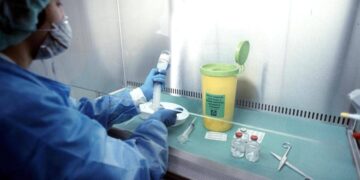 Melanoma, nuova pillola ‘spoglia’ il tumore avanzato e rallenta la crescita