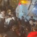 Napoli, 50enne pestato da branco ragazzini e investito da camion rifiuti: rischia amputazione gamba – IL VIDEO