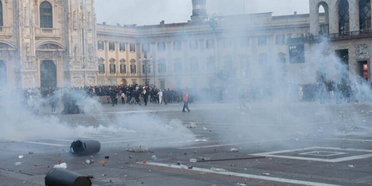 Nasce il reato di partecipazione violenta a una manifestazione, cos’è e cosa prevede