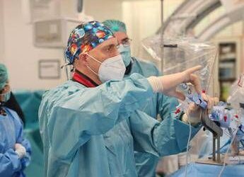 Nato di appena 1 kg con grave cardiopatia, Luca salvato da un intervento record al Bambino Gesù