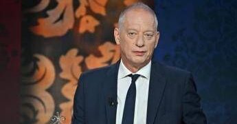 Peter Gomez confessa: “Ho la sindrome dell’impostore. L’amore? C’è, lei è molto più giovane di me”