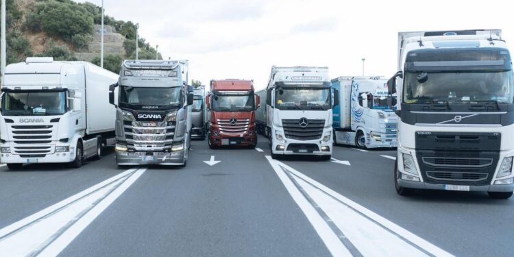 Protesta Tir e agricoltori, oggi Consiglio dei ministri: governo prepara decreto con risorse