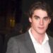 RJ Mitte, il toccante post di Bryan Cranston per la morte del figlio in ‘Breaking Bad’