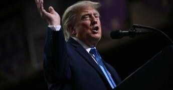 Trump: “Non credo che Cina e Russia stiano aiutando l’Iran”